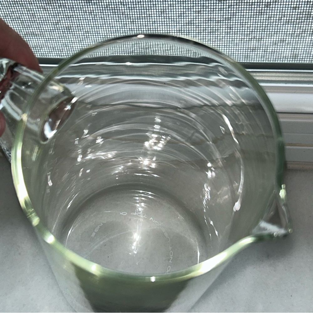 Pyrex Pitcher - Picture 3 of 5